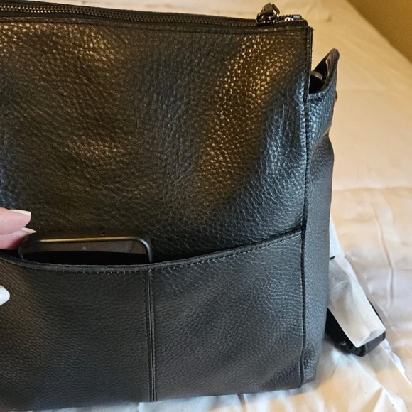 NWT Hammitt large Bryant Black with Gunmetal rivets Shoulder Bag - Picture 11 of 16